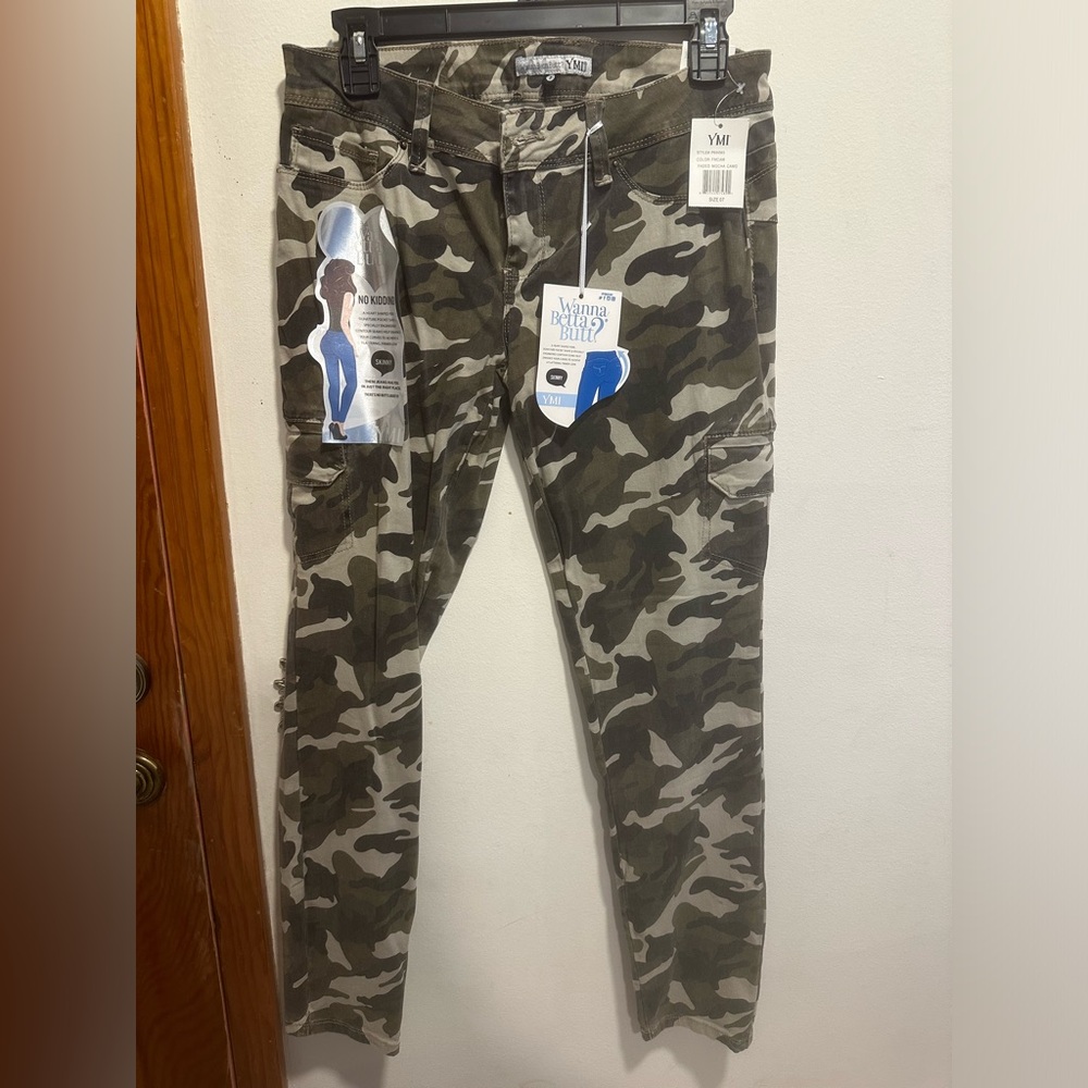 YMI Camo Cargo Style Skinny Jeans (Women’s)